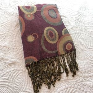 Reversible Circle Pattern Scarf